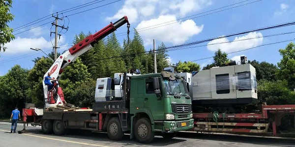 屹星设备搬运公司解读：影响设备搬运工作的因素是什么？